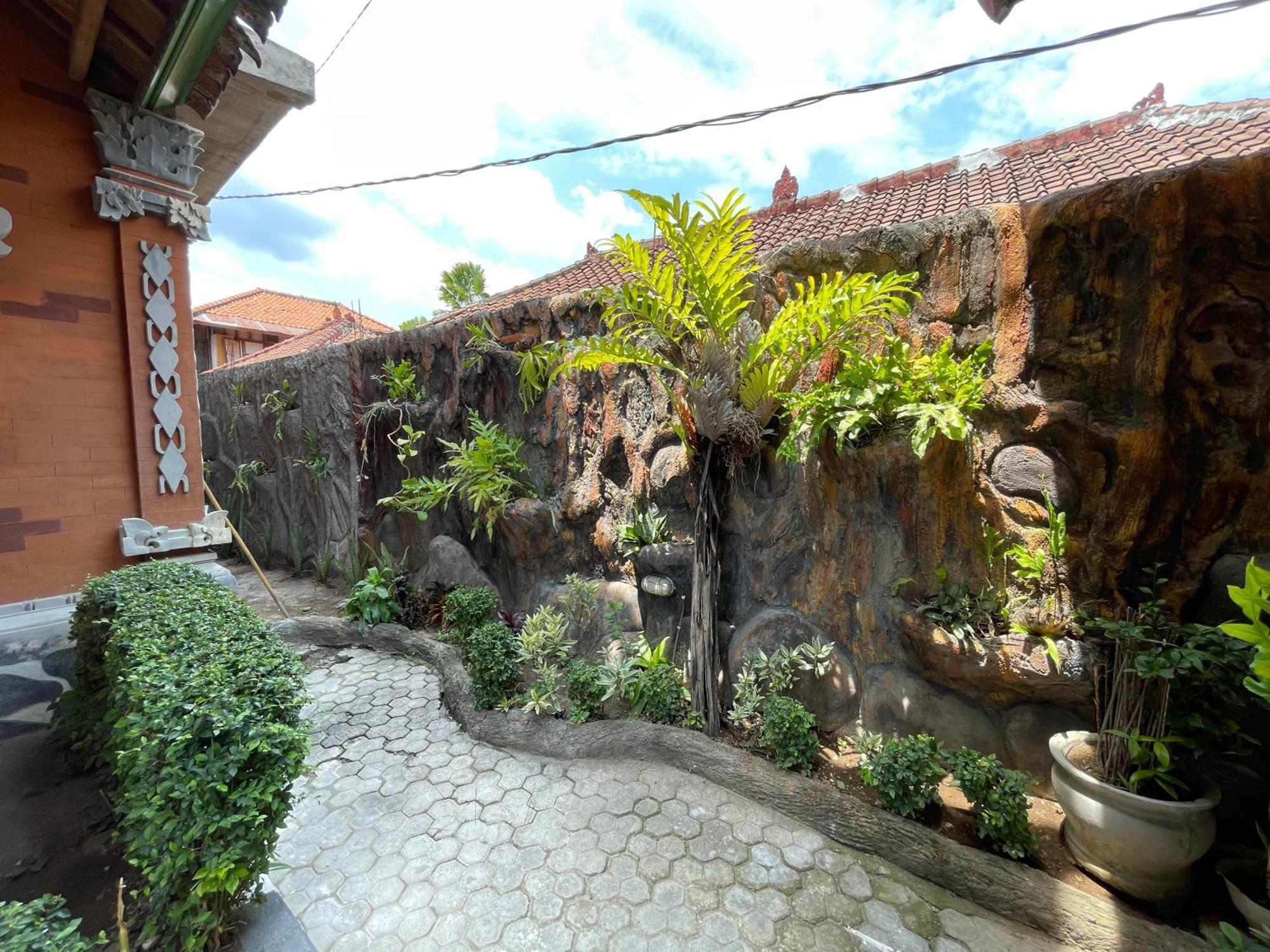 Kubu Elsa Bali Hotel Lovina Kültér fotó