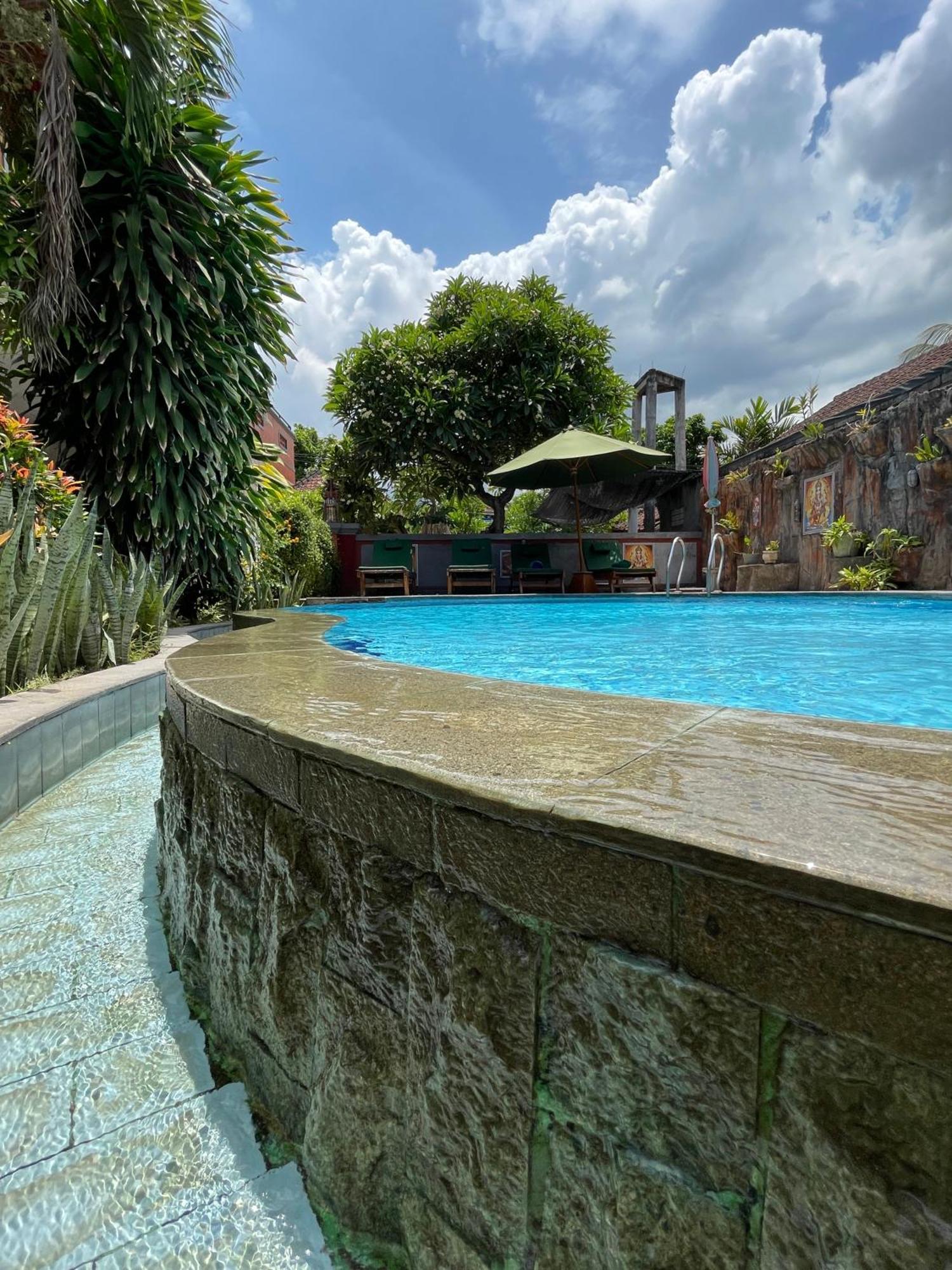 Kubu Elsa Bali Hotel Lovina Kültér fotó