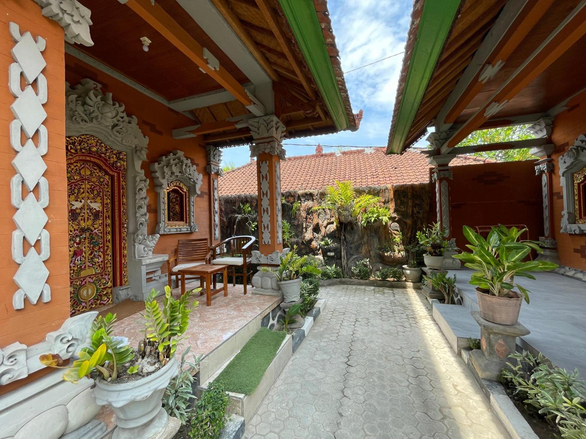 Kubu Elsa Bali Hotel Lovina Kültér fotó