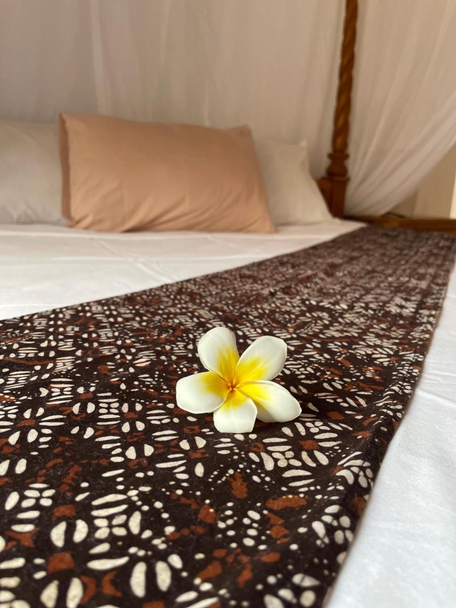 Kubu Elsa Bali Hotel Lovina Kültér fotó