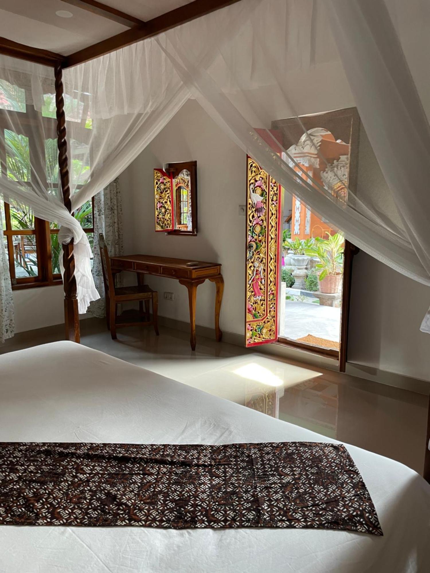 Kubu Elsa Bali Hotel Lovina Kültér fotó