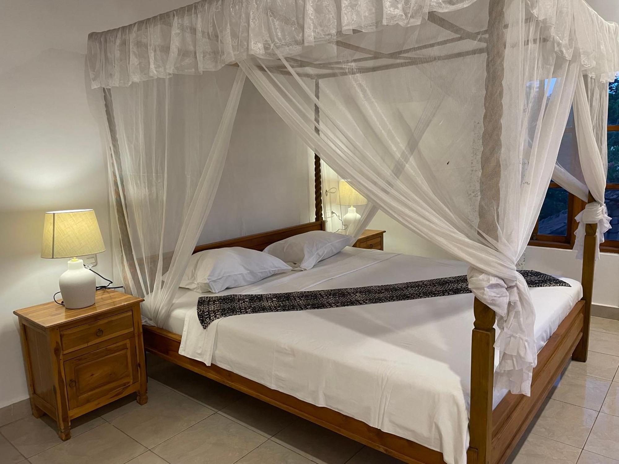 Kubu Elsa Bali Hotel Lovina Szoba fotó